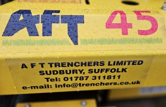 Typenschild einer AFT 45: AFT Trenchers Limited, Sudbury, Suffolk