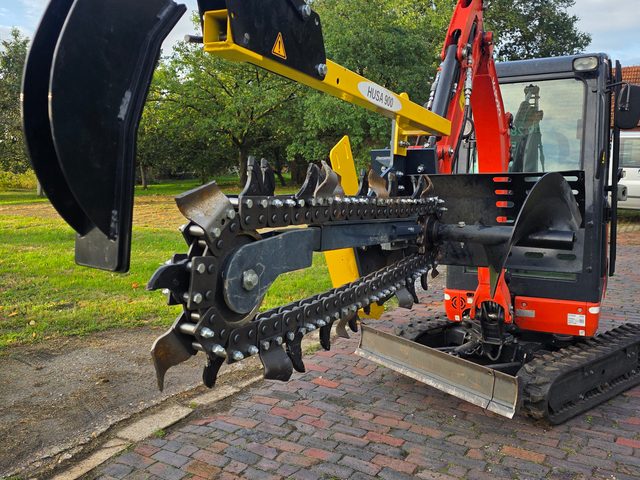 HUSA 900 am Minibagger