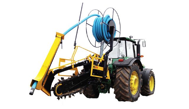 AFT 100 mit Rohrhaspel am Traktor
